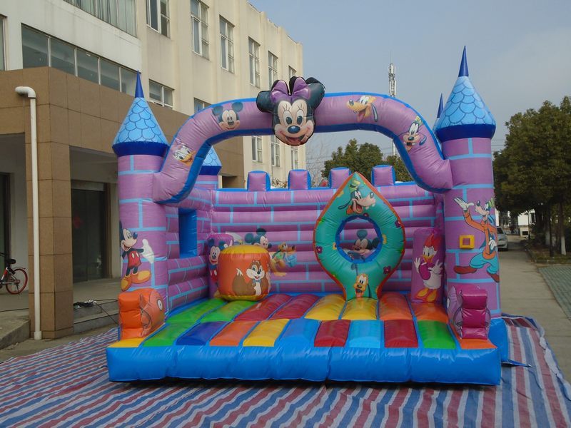Commercial vs Residential Bouncy Castles: What’s the Difference?